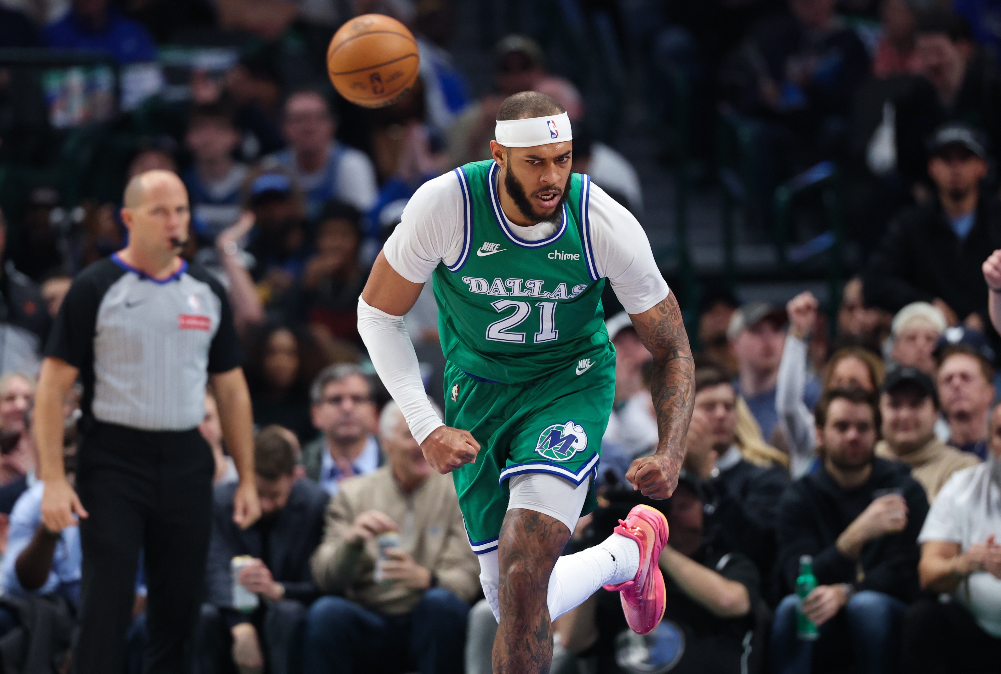 基德：加福德身体状态更好了 我们在想办法让他更多参与到进攻