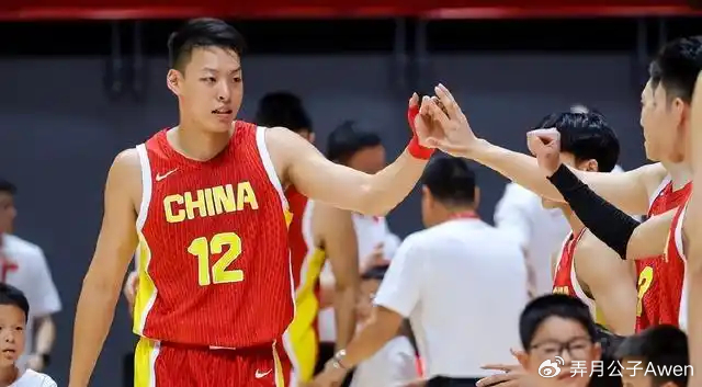 爱游戏娱乐-净胜21分，一人登场6分钟输7分，这就是曾被郭士强选中的准国手|刘礼嘉|上海|国家队|篮板|赛季_新浪体育_新浪新闻